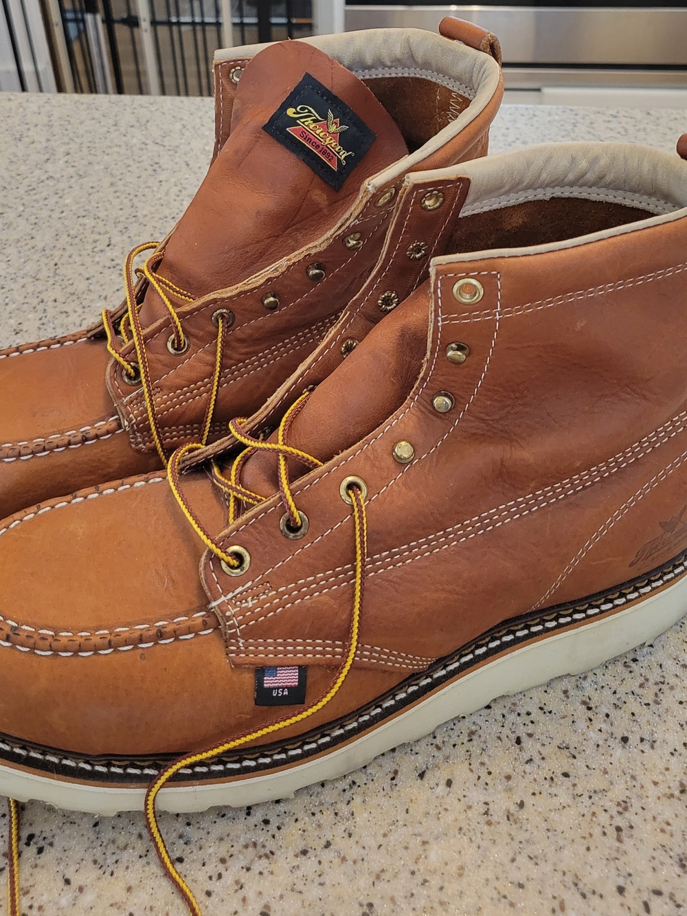 Thorogood Mens Boots Leather SZ 11